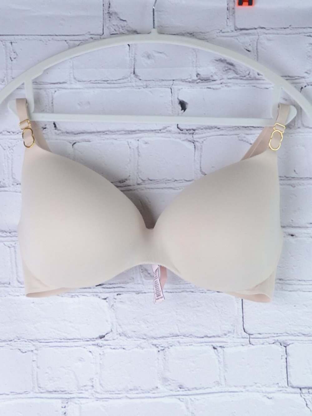 VICTORIA'S SECRET Incredible by Victoria Lined Demi